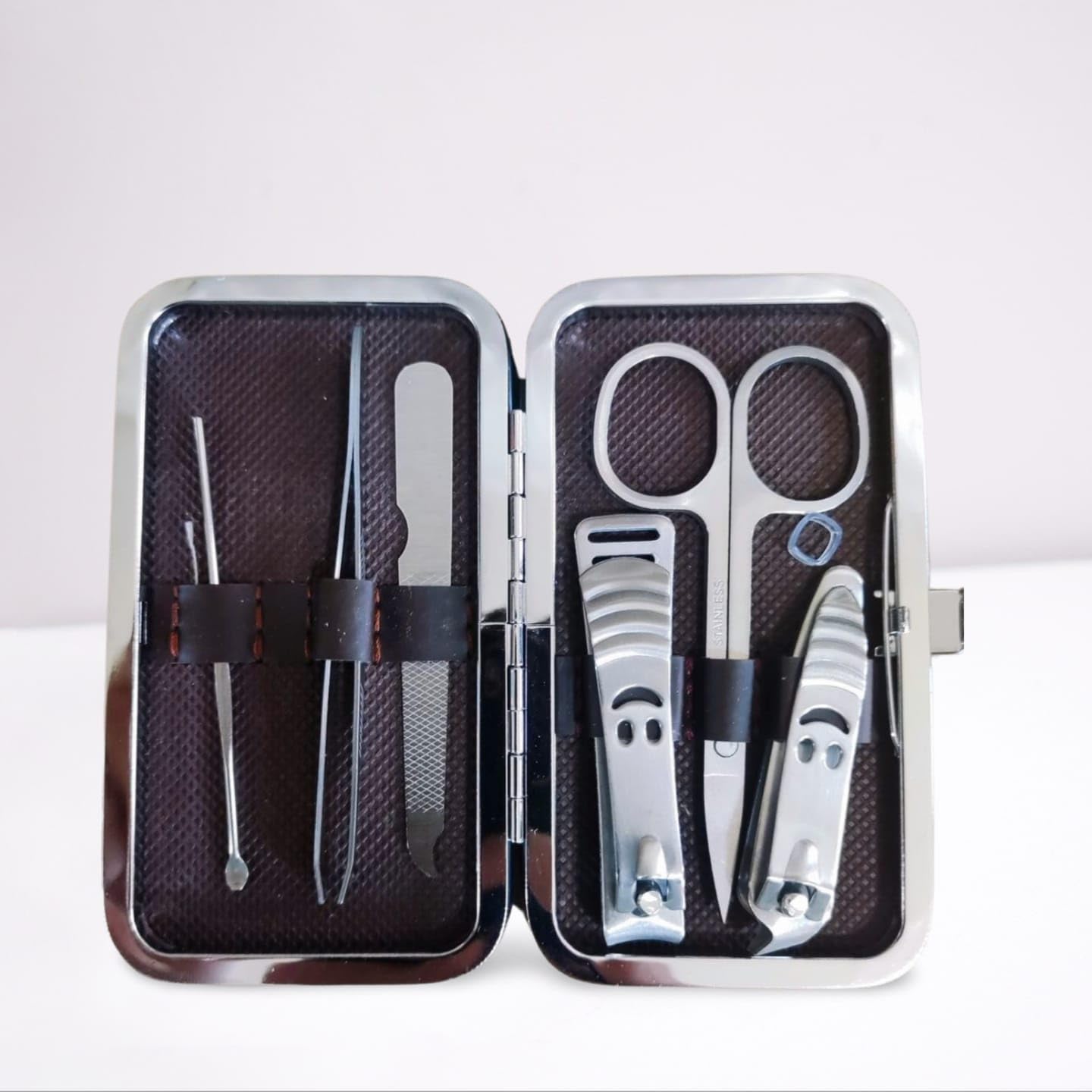 6-Piece Manicure & Pedicure Kit – Nail Care Grooming Set with Case