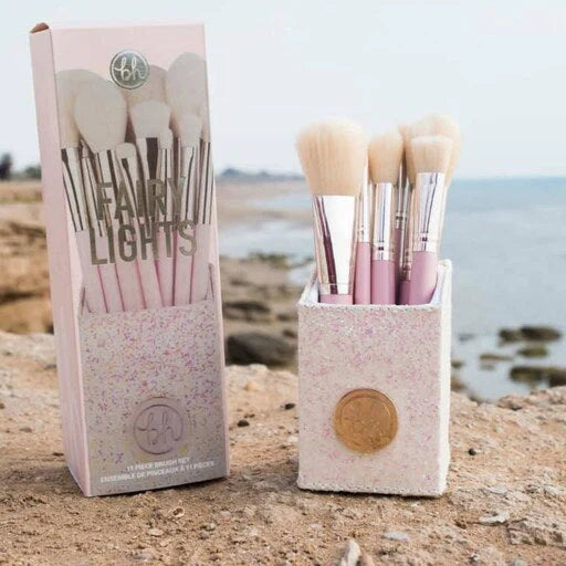 Fairy Lights – Sparkling Pink 11-Piece Makeup Brush Kit with Glitter Holder