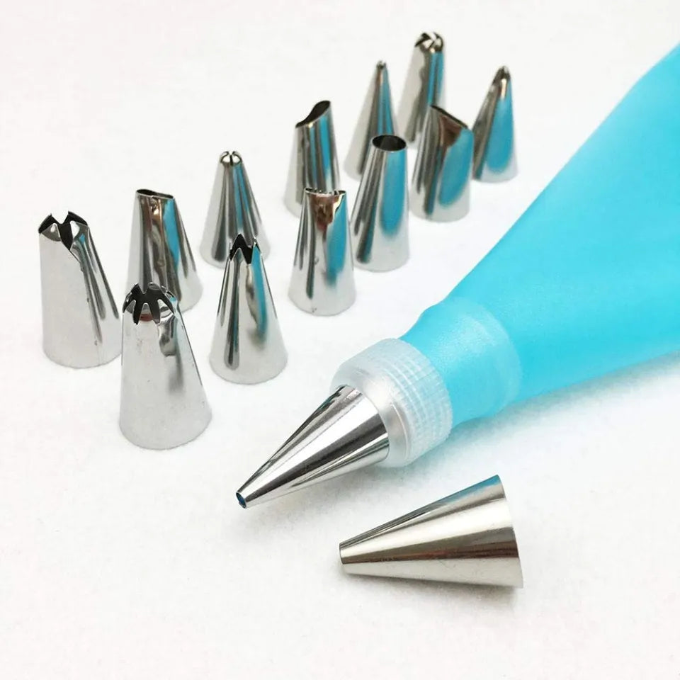 15-Piece Cake Decorating Kit – Icing Piping Bag + 12 Steel Nozzles